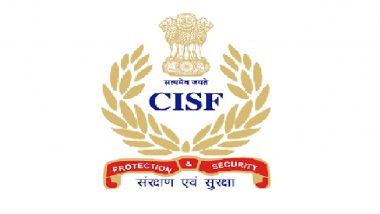 Delhi Chain Snatching: 2 Bike-Borne Chain Snatchers Attack Woman CISF Constable in Pandav Nagar Area; 1 Held, Female Officer Sent to Hospital After Incurring Injuries in Scuffle