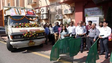 Tomato Price Hike: Centre Flags Off Vans Selling Tomatoes at INR 65 per Kg in Delhi-NCR