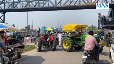 Punjab Kisan Agitation: Farmers Block Roads, Squat on Rail Tracks To Protest ‘Tardy’ Paddy Purchase in Ongoing Kharif Marketing Season (Watch Videos)