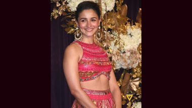 Alia Bhatt Dazzles in Sustainable Fashion at Manish Malhotra’s Diwali Party in Exquisite Pink Lehenga (Watch Video)