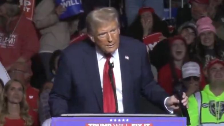 Donald Trump ‘Sex Act’ Video: Former US President Appears To Mimic Oral Sex on Stage After Mic Malfunctions at Wisconsin Rally