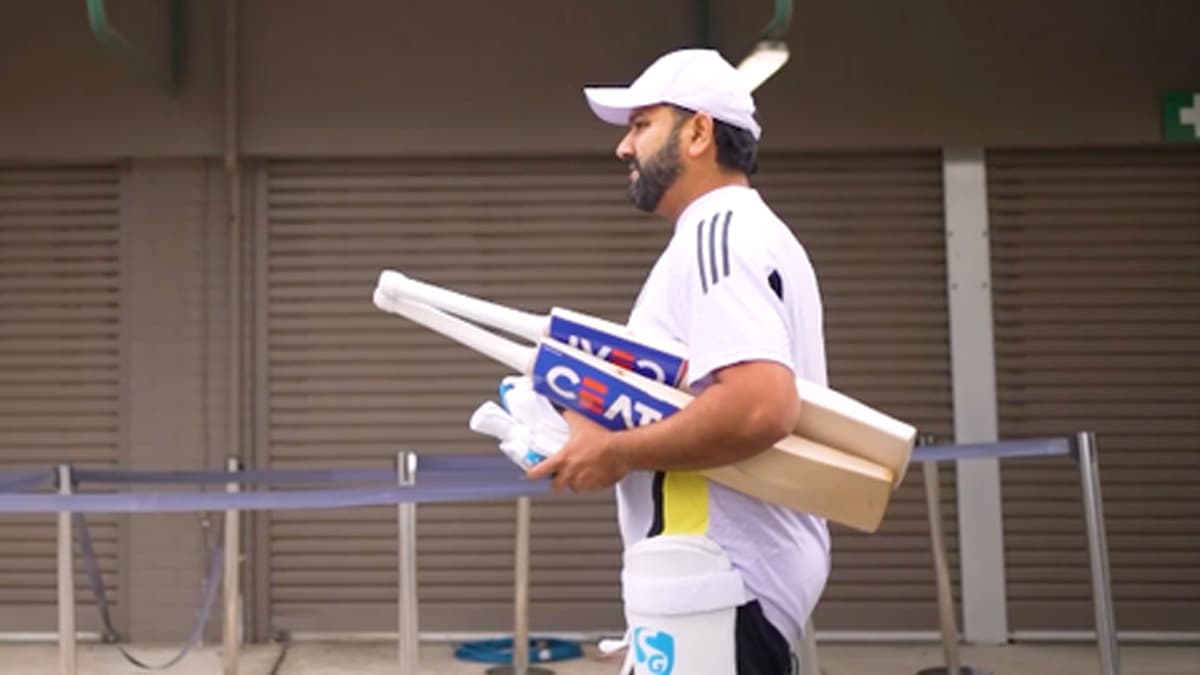 Ravi Shastri Says He Won’t Be Surprised if Rohit Sharma Retires From Test Cricket 