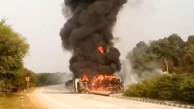 Amethi: Bharat Petroleum Tanker Carrying Chemicals Overturns, Catches Blaze on Highway in Uttar Pradesh (Watch Video)