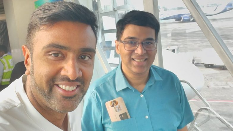 Ravi Ashwin Shares &lsquo;Fan Boy Moment&rsquo; With Legendary Chess Grandmaster Viswanathan Anand, Posts Picture on Social Media