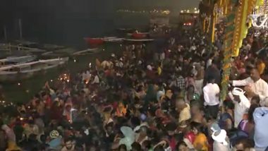 Kartik Purnima 2024: Devotees Offer Prayers, Take Holy Dips in Rivers Across Country on Auspicious Occassion (Watch Videos)