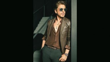 IIFA Awards 2024: Shah Rukh Khan Sports INR 4 Crore Audemars Piguet Watch and Sabyasachi Gold Necklace, Pairs Rust-Toned Leather Jacket With Dark Green Trousers (See Pics)