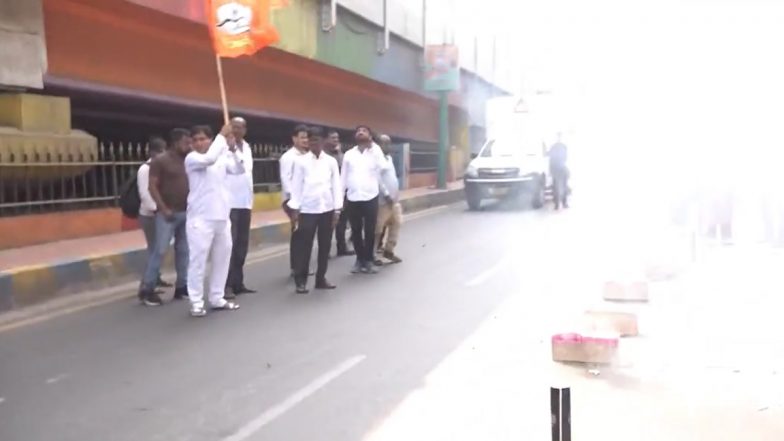 Maharashtra Assembly Election Results 2024: Shiv Sena Workers Burst Firecrackers Outside CM Eknath Shinde’s Residence in Mumbai As MahaYuti Alliance Heads for Landslide Victory (Watch Video)