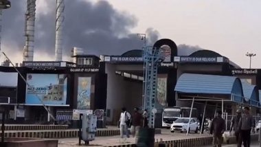 IOCL Refinery Blast: Rescue Operations Underway Amid Rising Smoke After Explosion at Indian Oil Incorporation Limited Refinery in Gujarat’s Koyali (Watch Video)