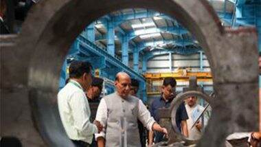 India News | Defence Minister Rajnath Singh Visits Field Gun Factory in Kanpur; Takes Stock of Critical Indigenous Defence Capabilities