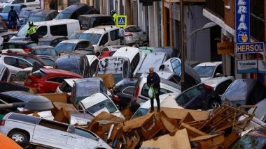 World News | Spain Deploys 10,000 Additional Soldiers, Police to Flood-stricken Areas of Valencia