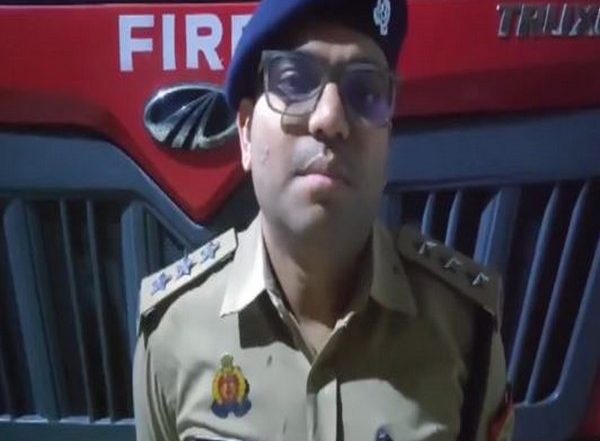 India News | Uttar Pradesh: Fire Breaks out in Khora Area in Ghaziabad, No Casualities Reported
