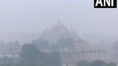 India News |  Delhi's AQI Remains in 'very Poor' Category, Smog Engulfs City