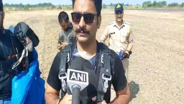 India News | MP: 3-mon-long Skydiving Fest Begins from Today in Ujjain; SP Pradeep Sharma Takes Glimpse from 10,000 Feet Height