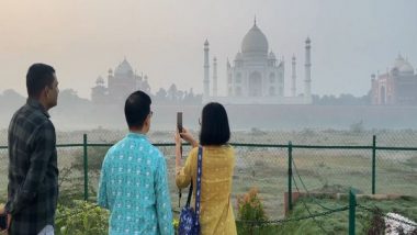 India News | Layer of Haze Engulfs Taj Mahal Even as Agra's Air Quality Becomes 'satisfactory'