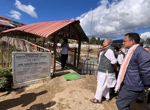 India News | Arunachal Pradesh: Union Minister Lalan Singh Visits Model Fish Farm of Likha Kamin at Yachuli