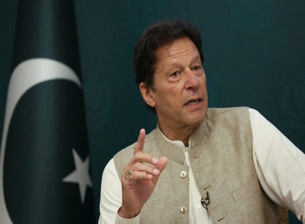 World News | Pakistan: Imran Khan Seeks Judicial Probe into Crackdown Against His Party