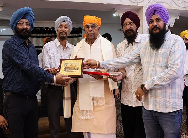 India News | Nagaland Governor Visits Gurudwara on Guru Nanak Jayanti