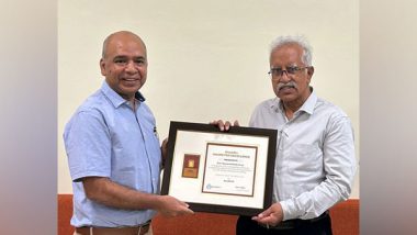 Business News | The KnowDis Award for Excellence Presented to Professor M. Balakrishnan