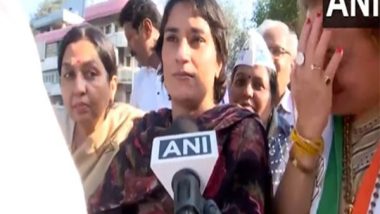 India News | Maharashtra Polls: Wrestler and Haryana Congress MLA Vinesh Phogat Holds Roadshow in Pune