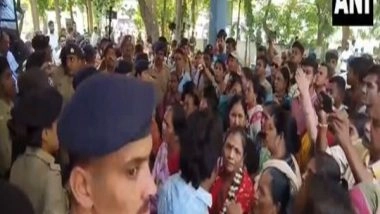 India News | Gujarat: BJP Leader's Son Stabbed to Death in Vadodara, People Hold Agitation