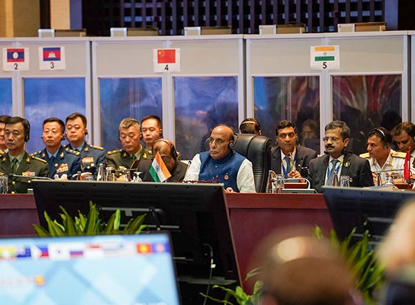 World News | India Advocates Dialogue to Resolve Complex International Issues, Says Rajnath Singh in Laos
