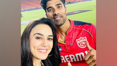 Entertainment News | Preity Zinta Arrives in Saudi Arabia for IPL Auction, Expresses  Excitement