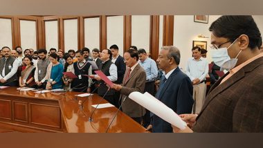 India News | Principal Secretary to PM PK Mishra Along with Officials of PMO Read Preamble on 'Samvidhan Divas'