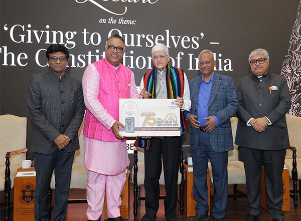 Business News | The Preamble of the Indian Constitution Describes India's Collective Spirit: Gopalkrishna Gandhi at Constitution Day Lecture at JGU