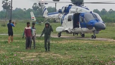 India News | Tamil Nadu: Indian Coast Guard Evacuates Six Stranded Fishermen, Four Workers from Cuddalore Chemplast Jetty