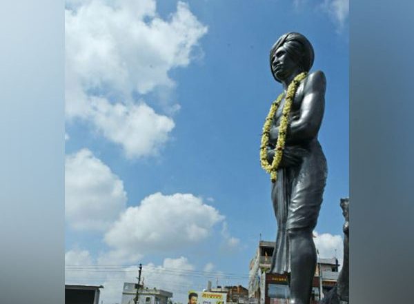 India News | Birsa Munda's Descendant Mangal Munda Passes Away After Road Accident Injuries in Ranchi