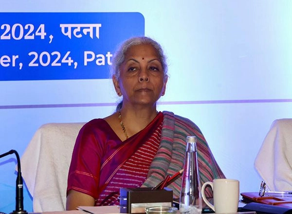 Business News | Finance Minister Nirmala Sitharaman Chairs Review Meeting of RRBs in Eastern Belt