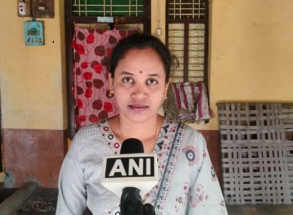 India News | Young Girl Bags 3 Government Jobs in Telangana, Aims for IAS