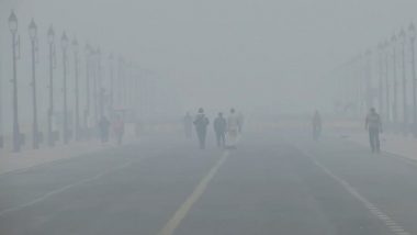 Delhi-NCR Air Pollution: National Capital Suffocates As Air Quality Index Reaches ‘Severe Plus’ 500-Mark (Watch Videos)