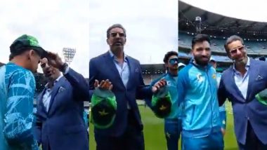 Wasim Akram Presents Saim Ayub and Irfan Khan Niazi Debut Caps Ahead of the AUS vs PAK 1st ODI 2024 (Watch Video)