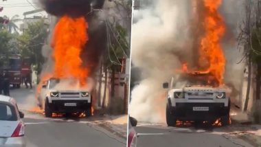 'Burning Car' in Vadodara Video: Massive Blaze Erupts in Land Rover Defender Parked on Road in Gujarat, Terrifying Clip Shows Luxury Car Engulfed in Flames