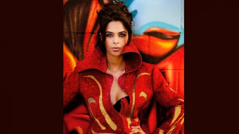 &lsquo;I Am Single&rsquo;: Mallika Sherawat Confirms Break-Up With French Boyfriend Cyrille Auxenfans