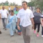 Worli Assembly Elections 2024: Shiv Sena MP Milind Deora Interacts With Locals During Morning Walk in Mumbai Ahead of Vidhan Sabha Polls in Maharashtra (Watch Video)