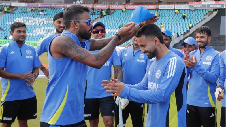 Ramandeep Singh Handed International Debut, Receives India Cap From Hardik Pandya Ahead of IND vs SA 3rd T20I 2024 at Centurion (Watch Video)