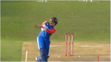 Abhishek Sharma Hits Massive Six Off Andile Simelane's Bowling, Sends Ball Flying Out of The Wanderers Stadium During IND vs SA 4th T20I 2024 (Watch Video)