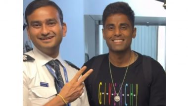 Suryakumar Yadav Honours Flight Crew's Request, 'Beloved Sky' Clicks Selfie With Pilot After Landing in Mumbai (Watch Video)