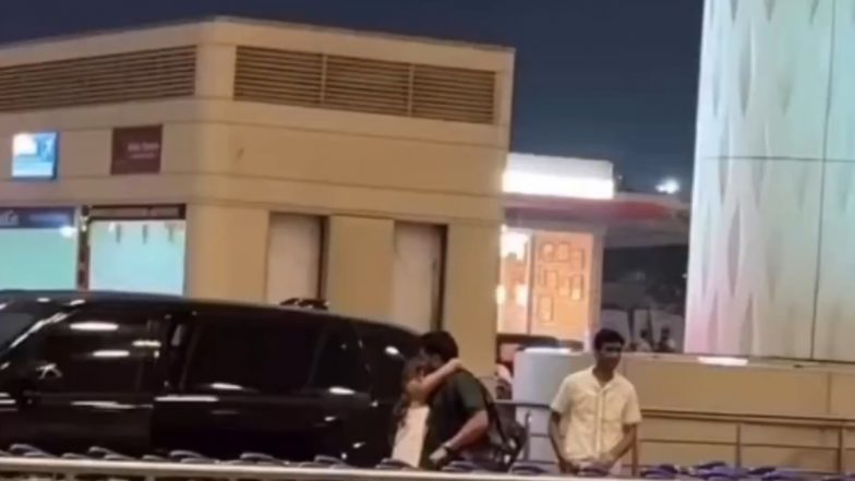 Rohit Sharma Hugs Ritika Sajdeh at Mumbai Airport Before Departing for Australia Ahead of IND vs AUS Pink Ball Test 2024 in Adelaide (Watch Video)