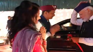 PM Narendra Modi Attends Igaas-Bagwal Festival Program at BJP MP Anil Baluni's Residence in Delhi (Watch Video)