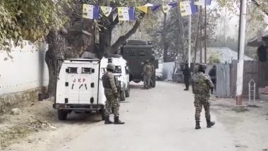 Baramulla: Indian Army, Jammu and Kashmir Police Launch Joint Operation in Panipura of Sopore After Observing Terrorists’ Activity (Watch Video)