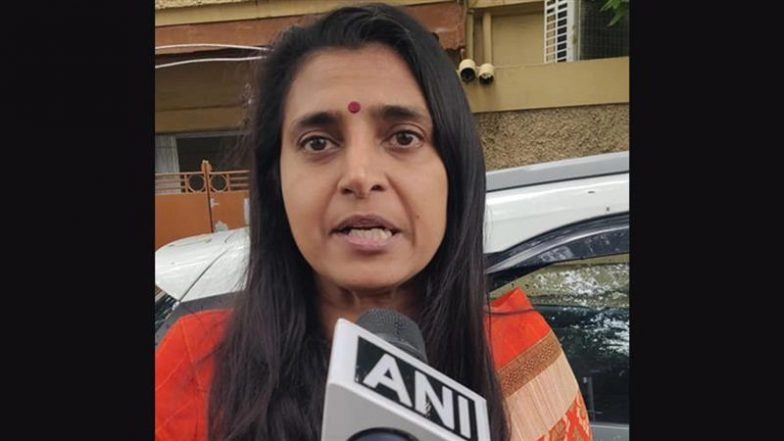 Kasthuri Shankar Thanks Supporters as She Signs Bail in Case Related to Offensive Remarks