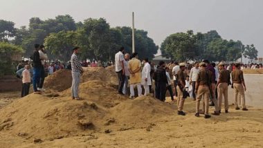 Kasganj Tragedy: 4 Women Dead, Several Injured After Large Mound of Soil Collapses in Mohanpura Village; CM Yogi Adityanath Reviews Situation (Watch Videos)