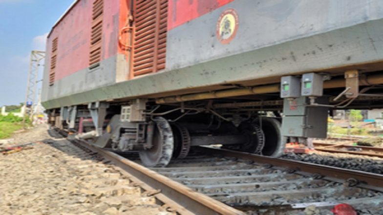 Delhi-Darbhanga Special Train Derailed in West Champaran; No Casualties