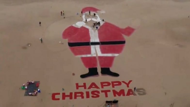 Santa Claus Sand Art: Sudarsan Pattnaik Sets World Record by Installing 550 kg of Chocolates With Sand To Create Santa Claus Sand Sculpture at Puri Beach on Christmas 2024 Eve (Videos)