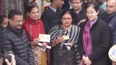 Ahead of Delhi Polls, Kejriwal Helps Women Register for ‘Mahila Samman Yojana’