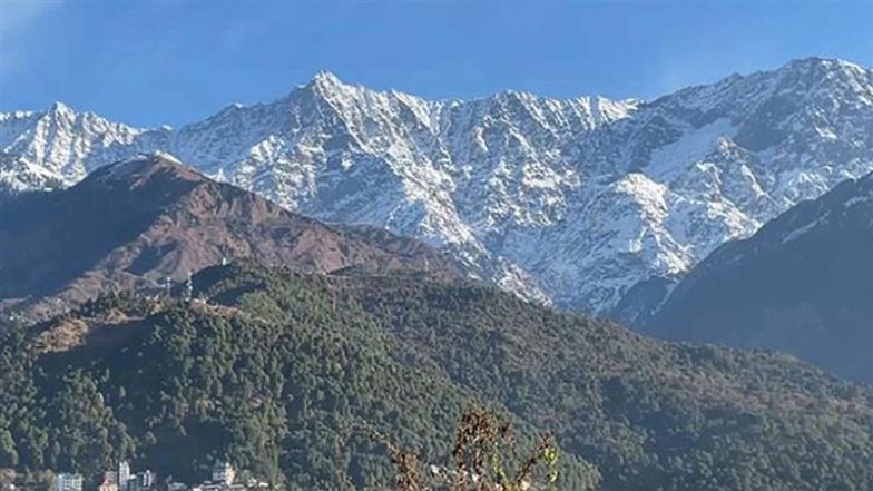 Himachal Pradesh Weather Update: Dhauladhar Mountains Cover with  Snowfall, Dharamshala Reels Under Coldwave