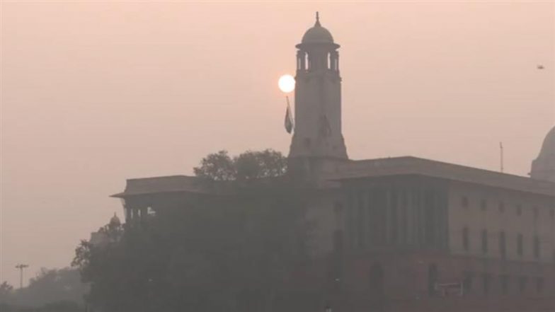 Last Sunset of 2024 Videos: From Bhubaneshwar to Delhi and Kolkata, Breathtaking Visuals Captivate Social Media As India Prepares To Welcome New Year 2025